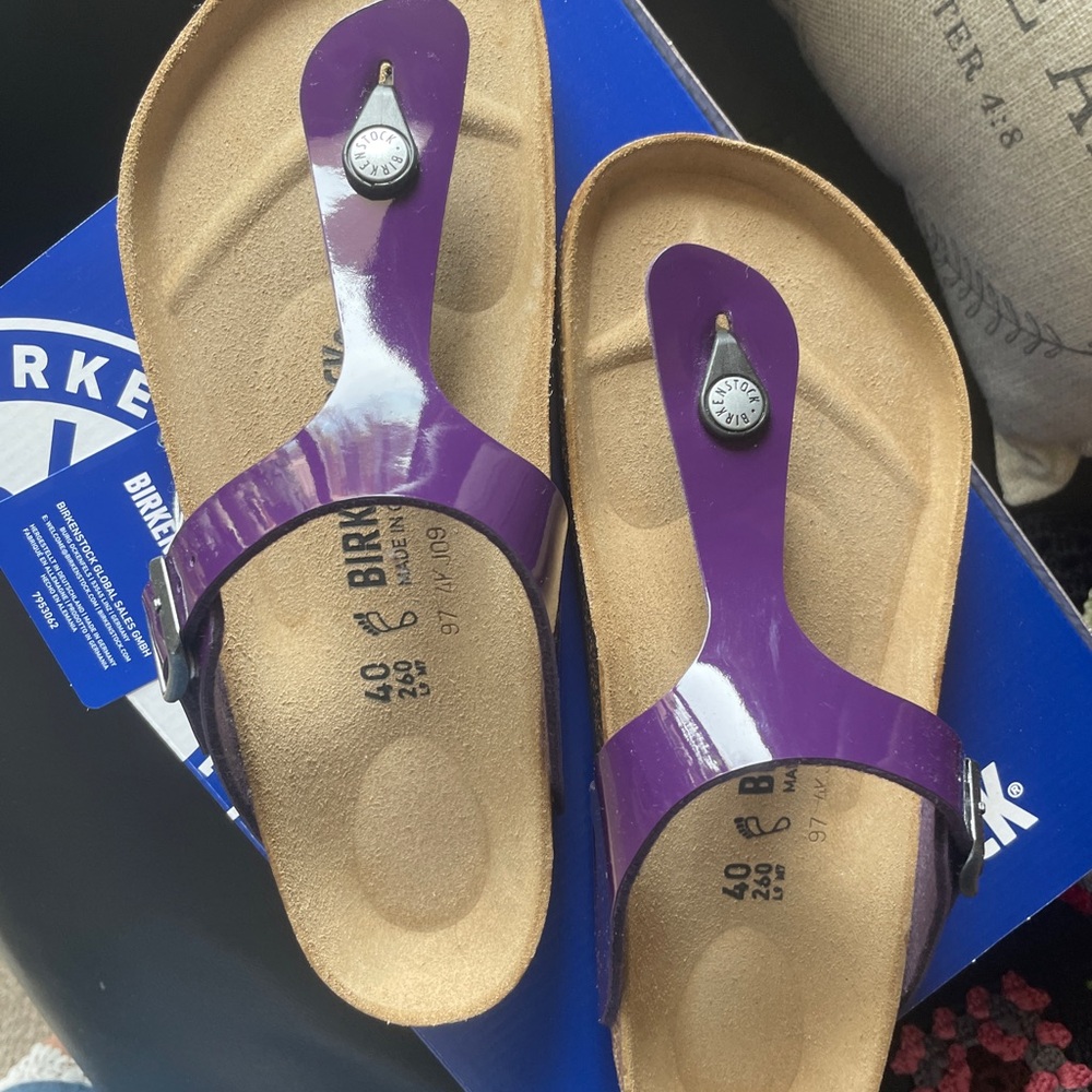 Birkenstock Purple ( Açaí color) sz 40 or 9 Sandals never worn
